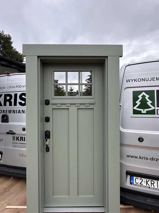 Drzwi zewnętrzne drewniane Amerykańskie Schlage MontażPolska