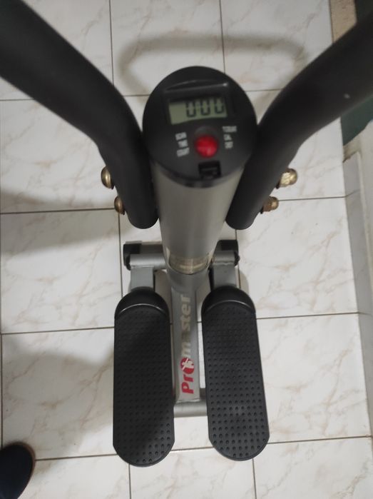 Step com apoio de mãos