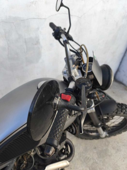 Bullit Hero 125