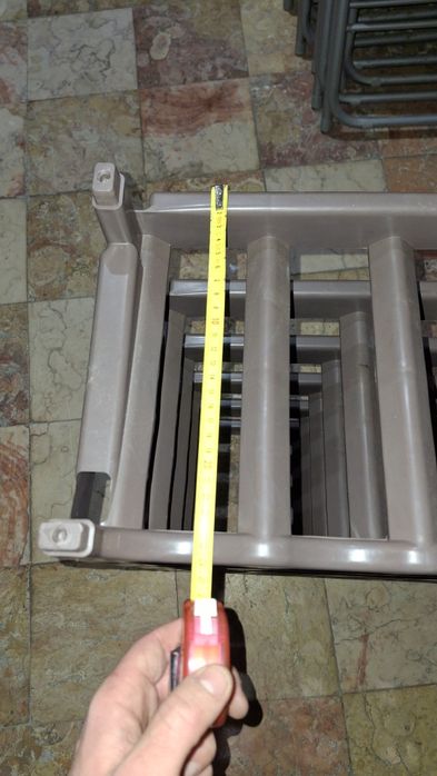 Garrafeira de plástico