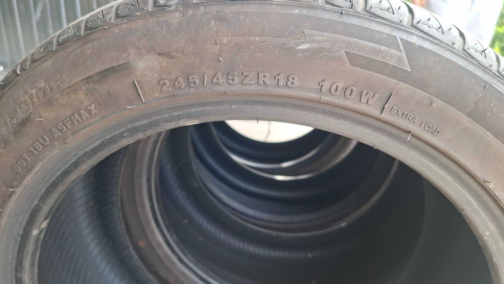 Opony zimowe Firemax FM601 245/45/R18