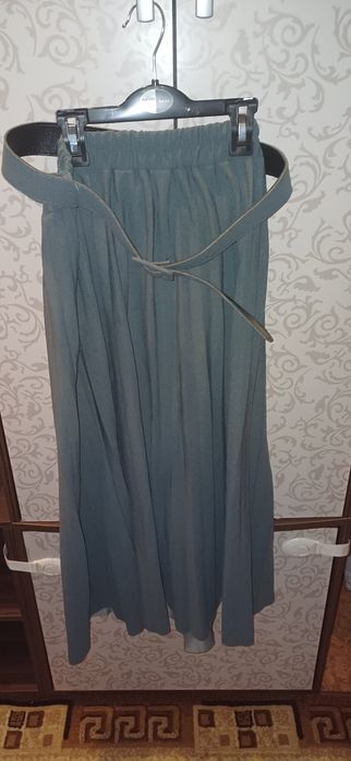 Жіноча спідниця, колір хакі