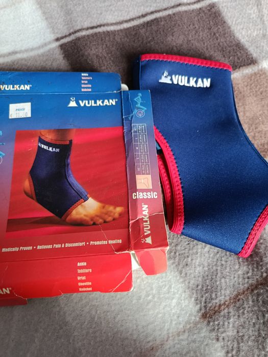 Бандажі на коліно та гомілки