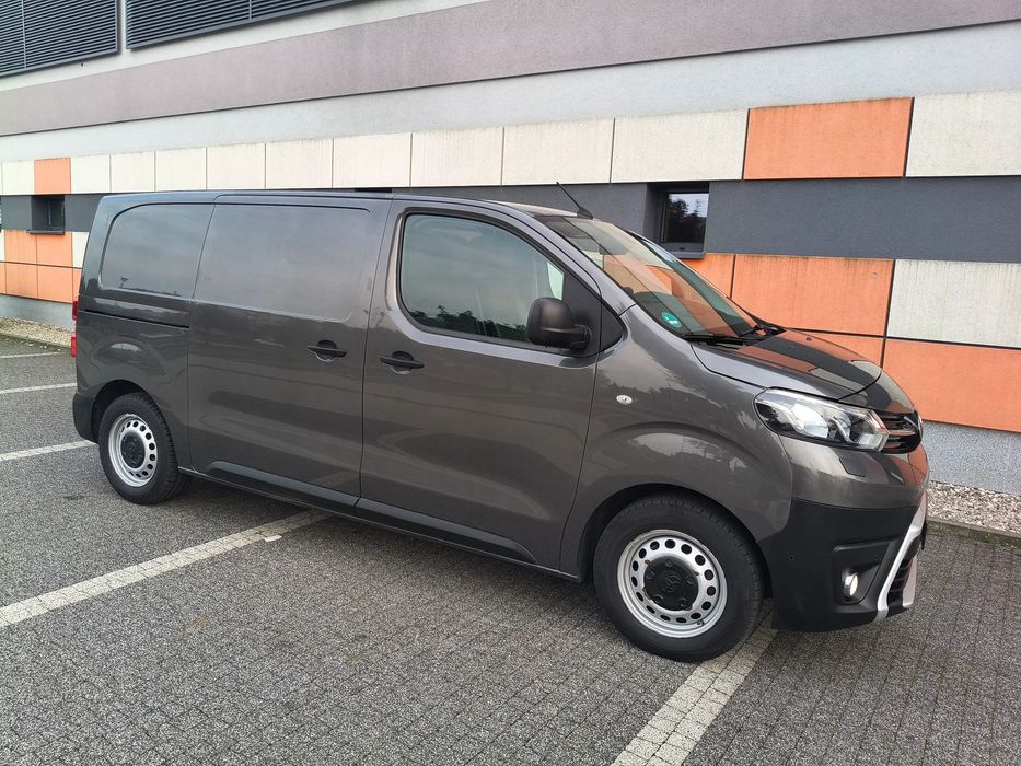 Toyota PROACE NOWY MODEL 1.5 D-4D (120KM) (L2H1) (EURO,6) KLIMA FULL OPCJA STAN IDEALNY NIE MA RDZY 100% BEZWYPADKOWY SERWIS A.S.O. DO KOŃCA ! ! !  PAKA 2,5M (L2H1) Nowy Model Stan Idealny KLIMA Super Opcja Serwis Km !