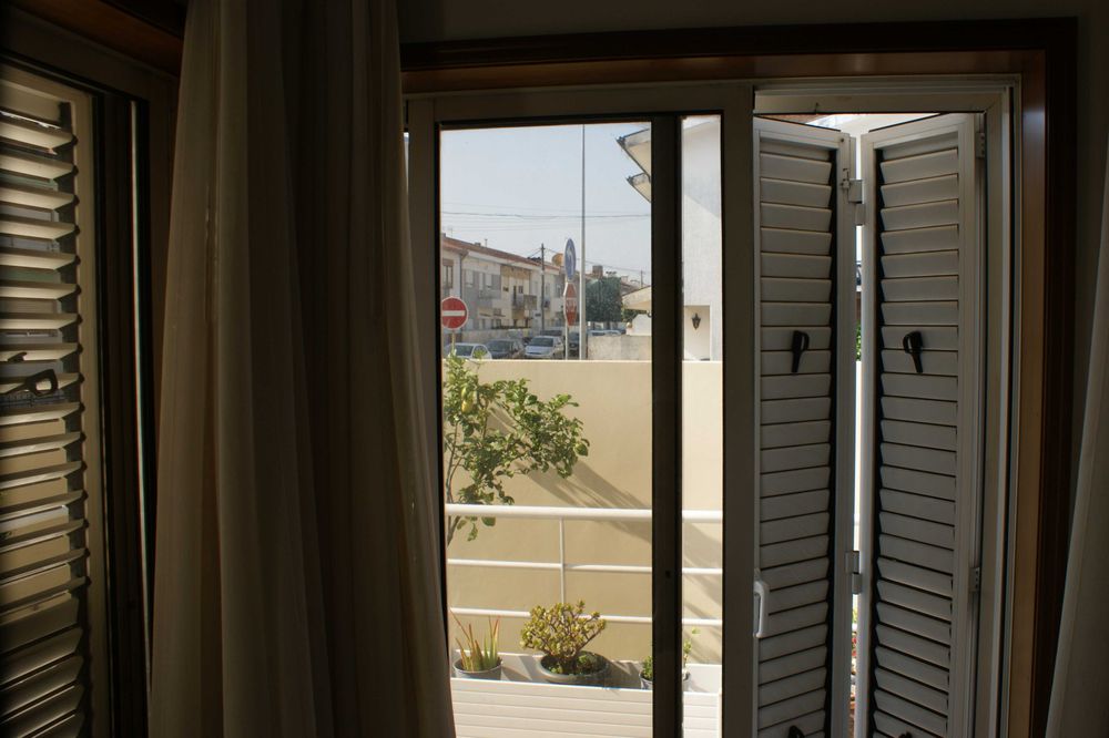 Janelas c/ Vidros Duplo e Persianas Alumínio