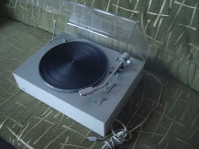 Продам проигрыватель пластинок