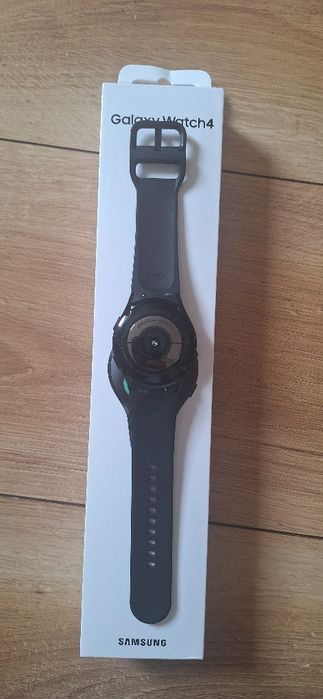 Samsung Galaxy Watch 4 - stan idealny