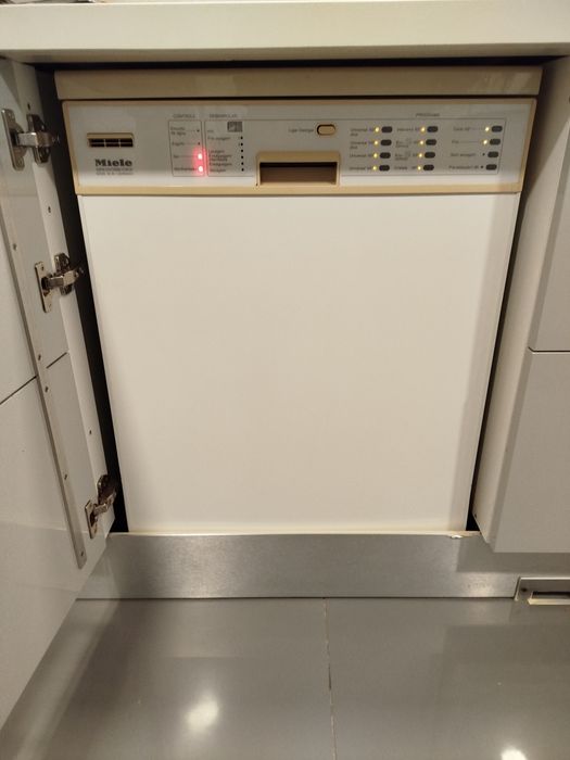 Máquina de lavar louça Mile