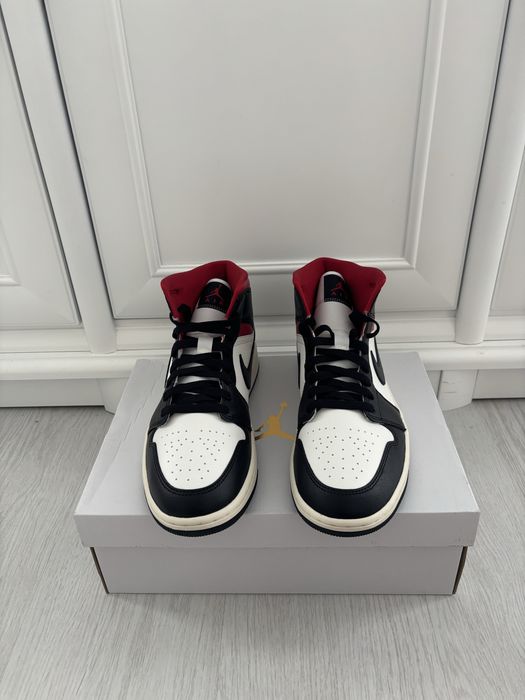 Nike Air Jordan 1 Mid Gym Red Panda 43 sneakers streetwear