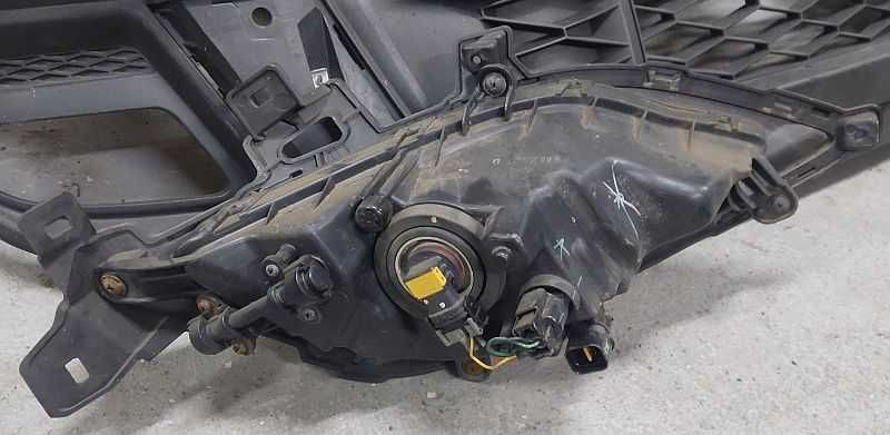 Hyundai i30 II 12-16r halogen LED Drl kratka lewy przod przedni