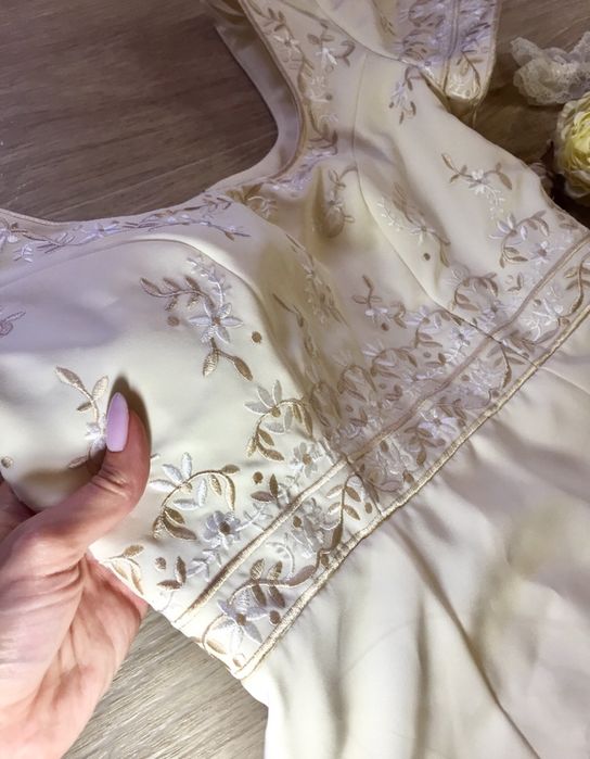 Испанское дизайнерское платье Pronovias