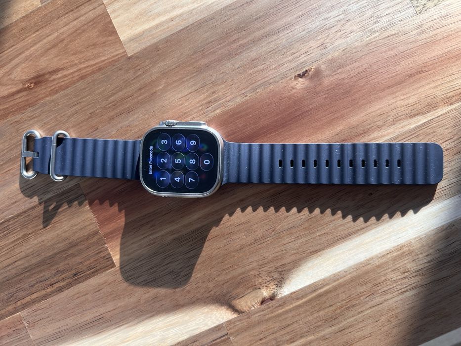 Apple Watch Ultra 2 Titanium 49mm GPS+Cellular – Excelente Estado + Fatura