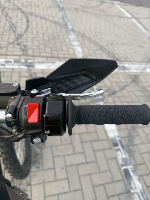 Surron ultra bee 2025