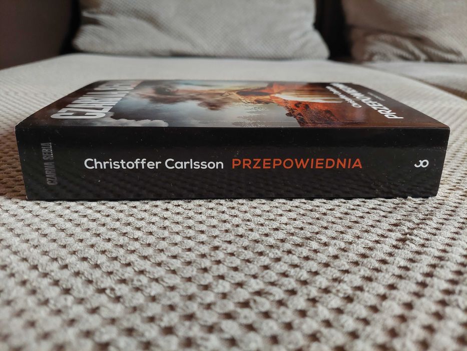"Przepowiednia" Christoffer Carlsson CZARNA SERIA