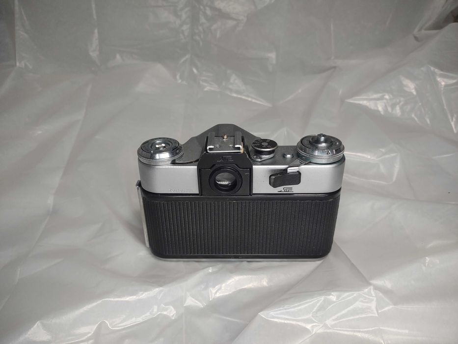 Zenit-e . Helios 44-2.