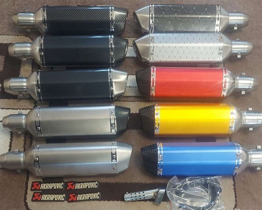 Прямоточный глушитель akrapovic мото карбон  прямоток
