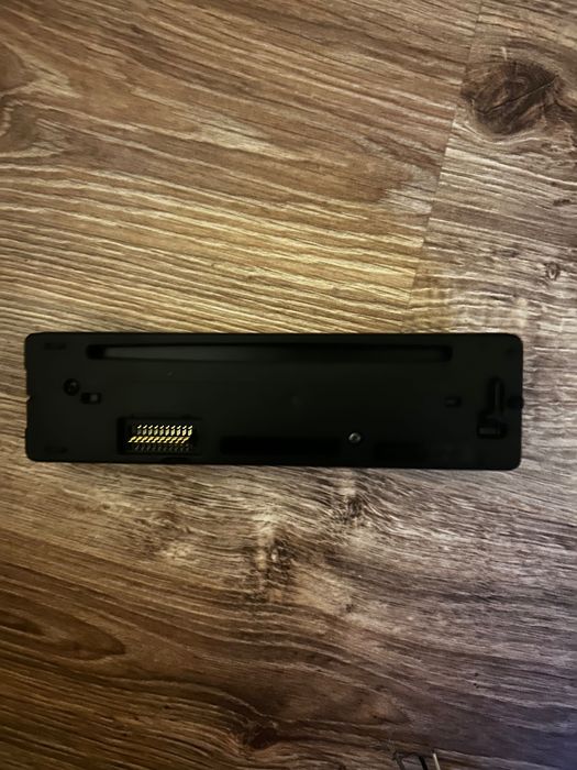 Alpine UTE-200BT – radio samochodowe Bluetooth