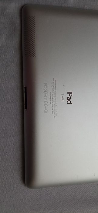 Планшет ipad 16 GB.