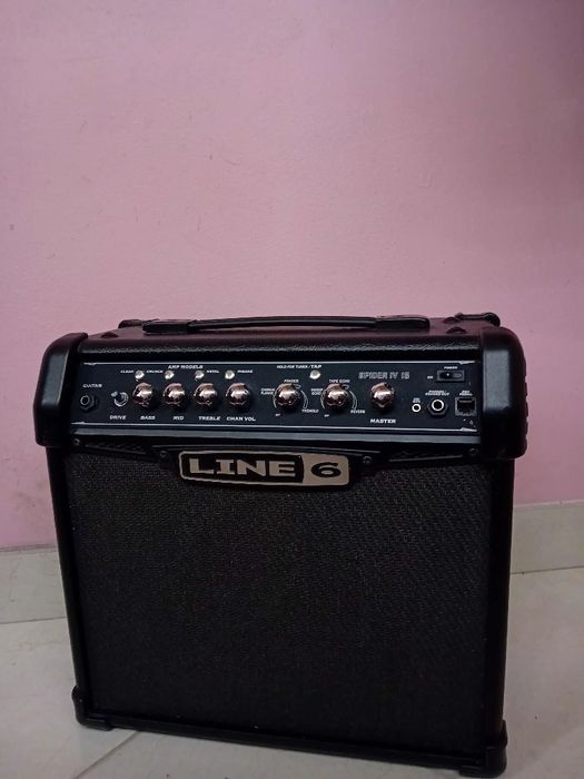 Amplificador Line 6 Spider IV 15