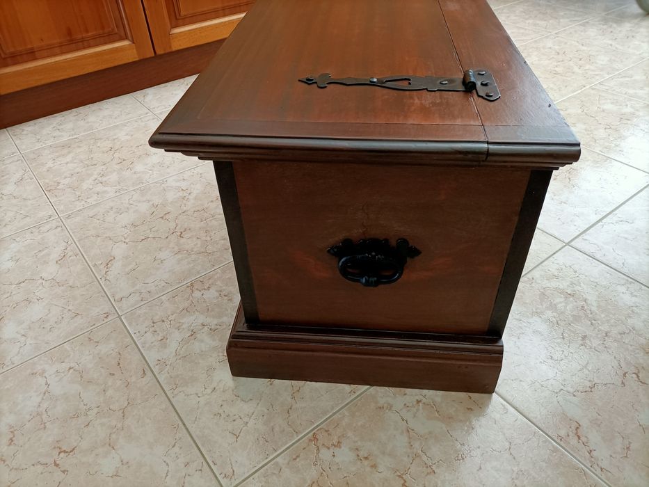 Baú antigo restaurado