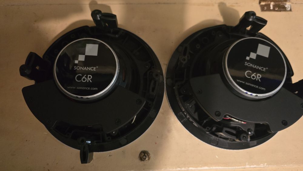 Colunas de teto Sonance C6R