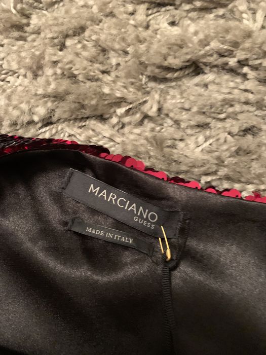 Sukienka cekinowa guess