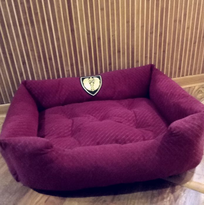 Лежак для середніх собак