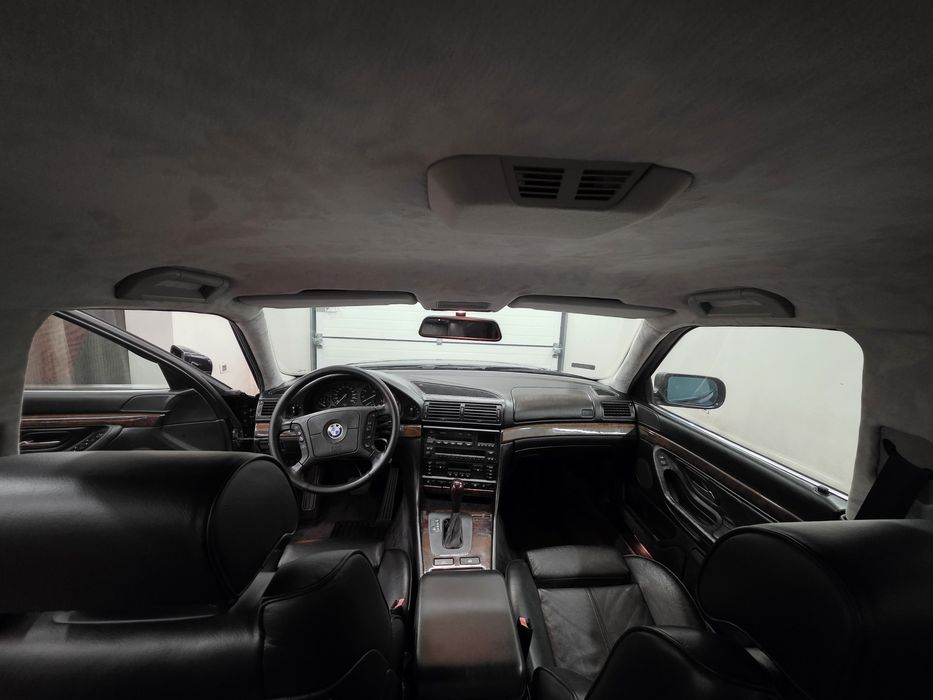 Sprzedam BMW E38 V12 5.4l 1996r