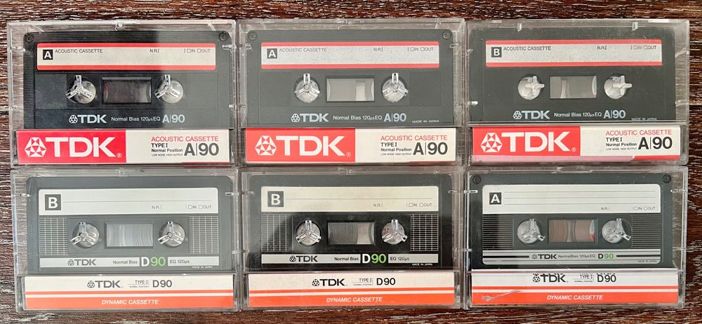 Аудиокассеты: TDK.