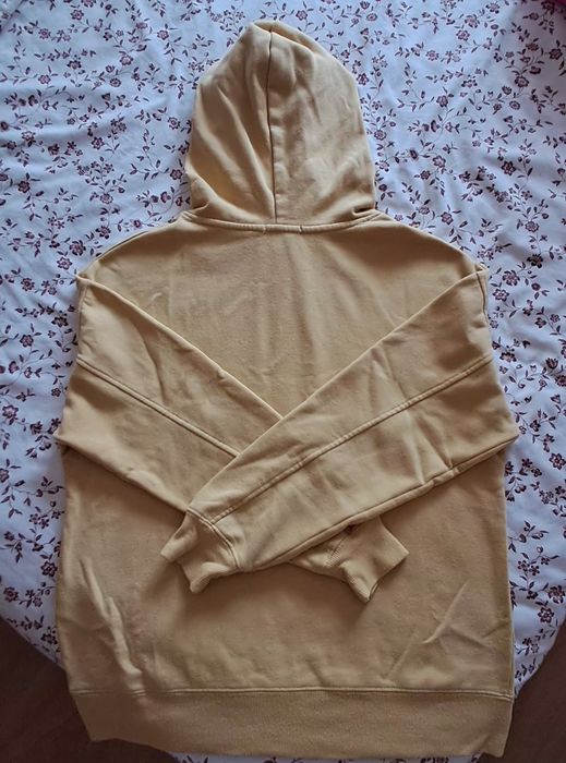 Sweat com capuz.