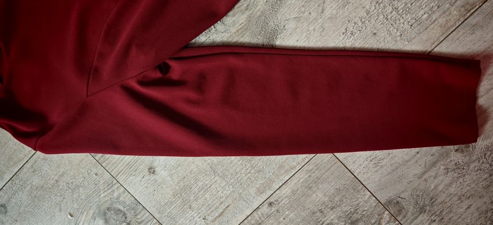 r.52 Bolerko damskie eleganckie w kolorze Burgundu