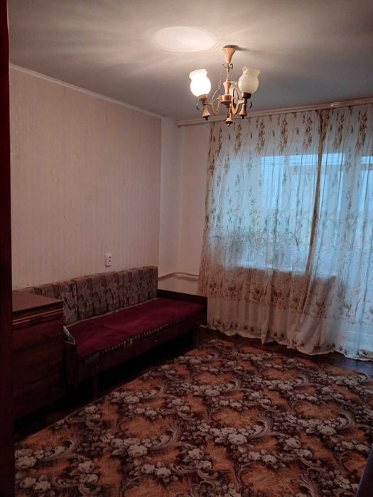 Продам однокомнатную квартиру на Бородинском