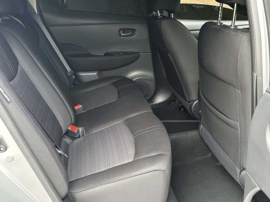 Nissan LEAF SL Plus      2020