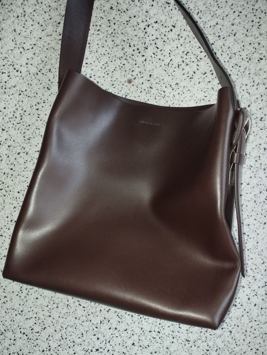 Torebka skórzana Arket