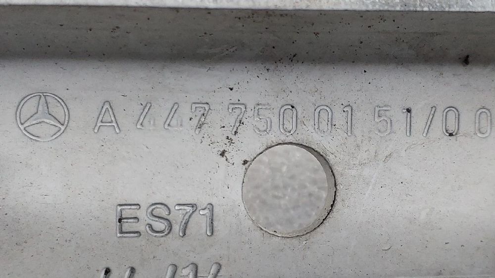 Dobradiça capot MERCEDES-BENZ Vito (W447)