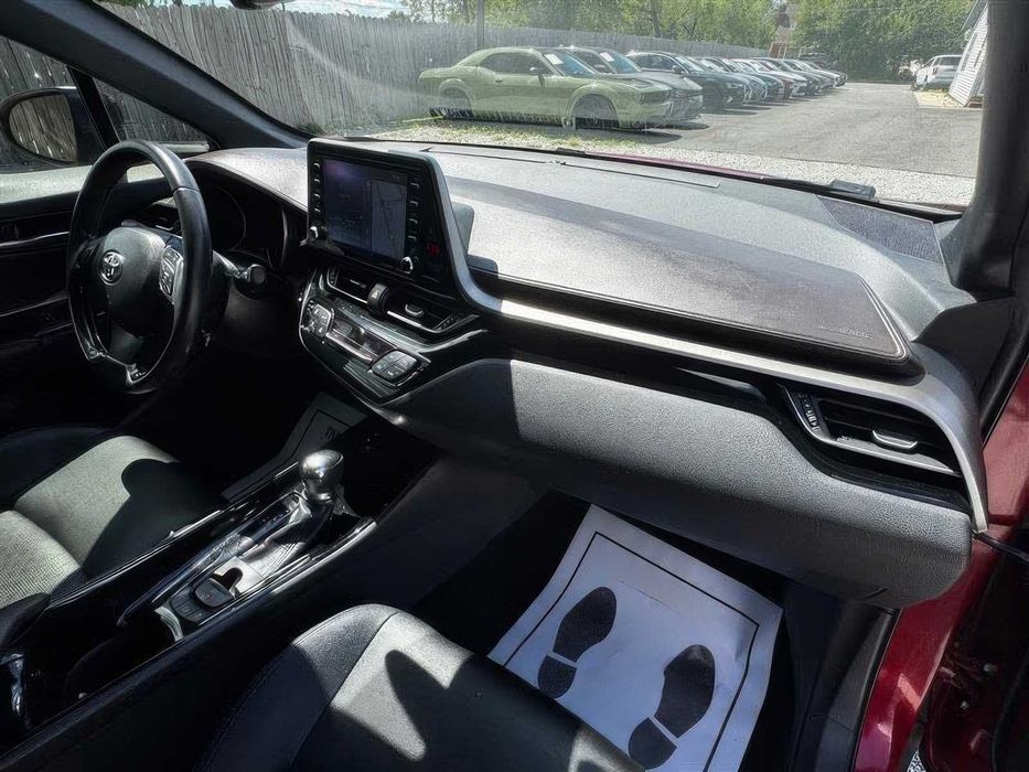 Toyota C-HR Limited      2019