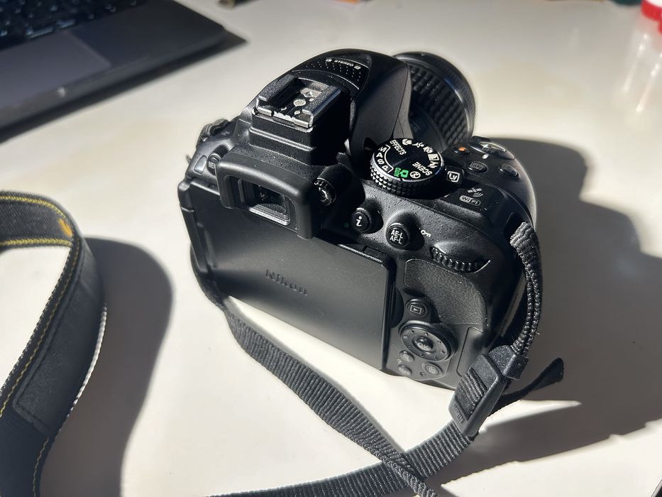 NIKON D5300 DSLR Camera with 18-55mm (with bad and microphone RODE