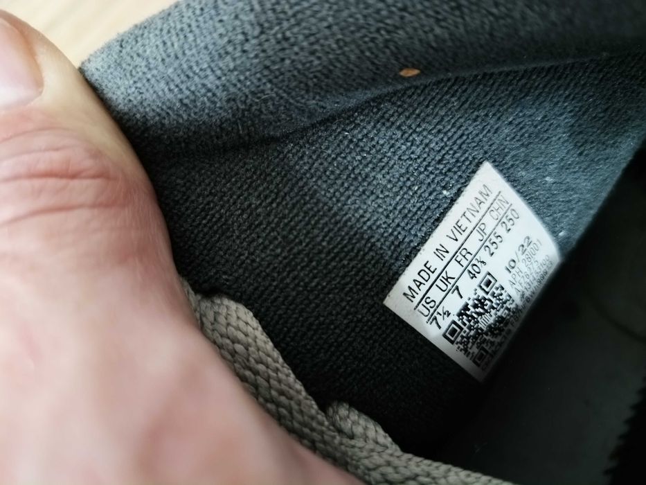 Продам кросовки Adidas Forum Mid