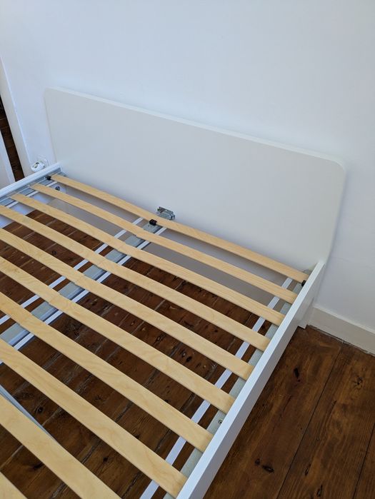 Cama de casal Ikea 140x200