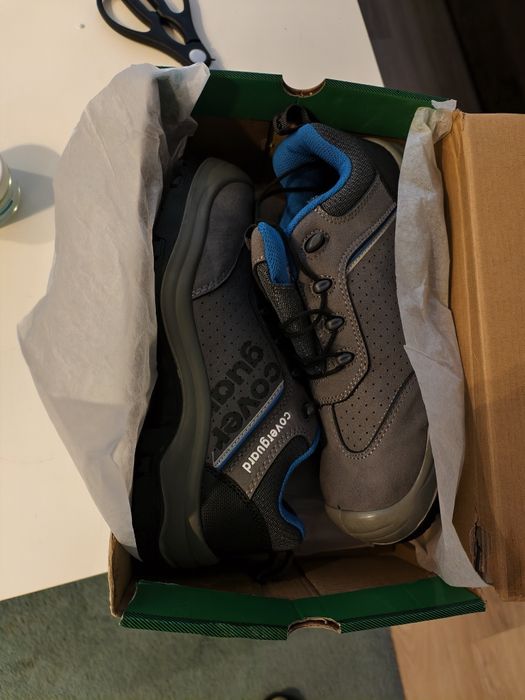 Nowe Buty robocze rozmiar 42