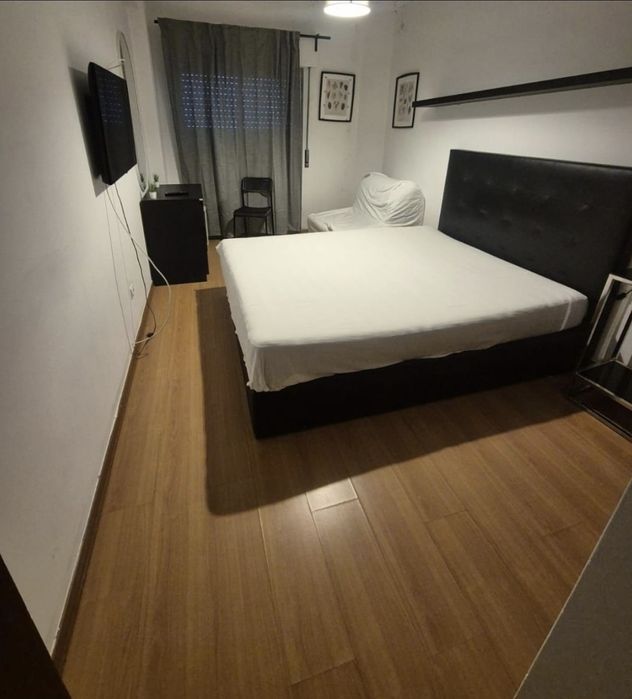 Alugo quarto casal ou solteiro RIO DE MOURO