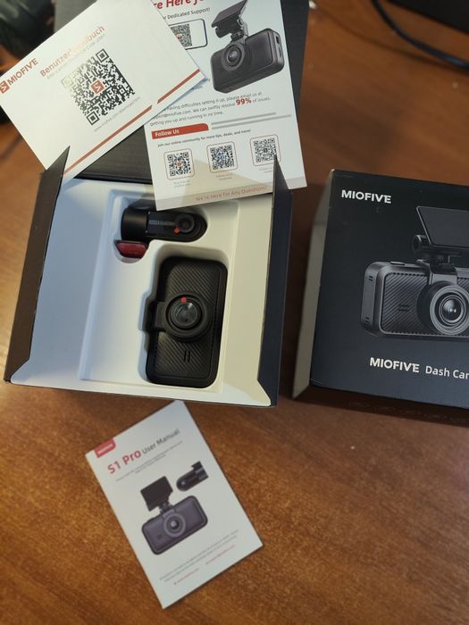 відеореєстратор MioFive 4K+2K, Wi-Fi, Bluetooth, GPS, SDкарта на 32 Gb