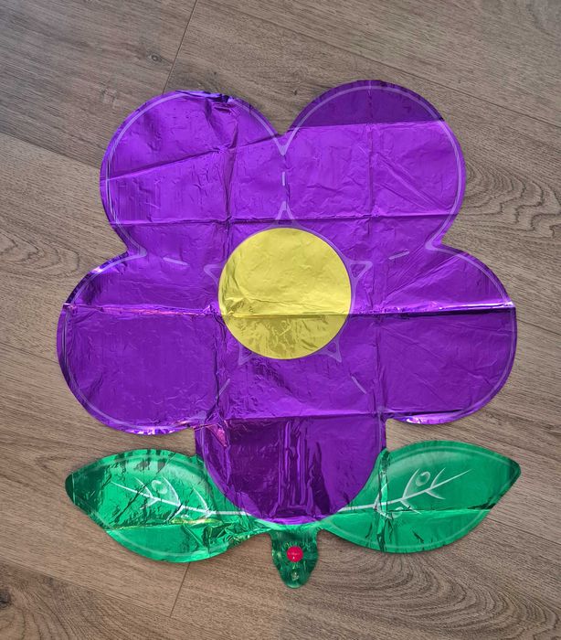 5 sztuk balonów kwiatki. Szerokość ok 50cm.