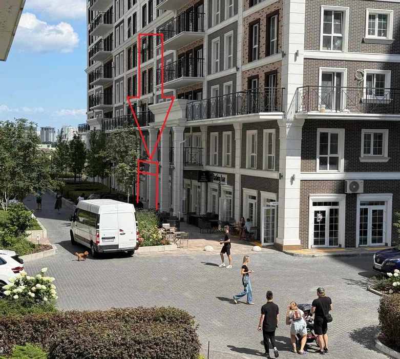 Магазин, Салон 42 кв.м, Топ локація, Нова Англія, метро