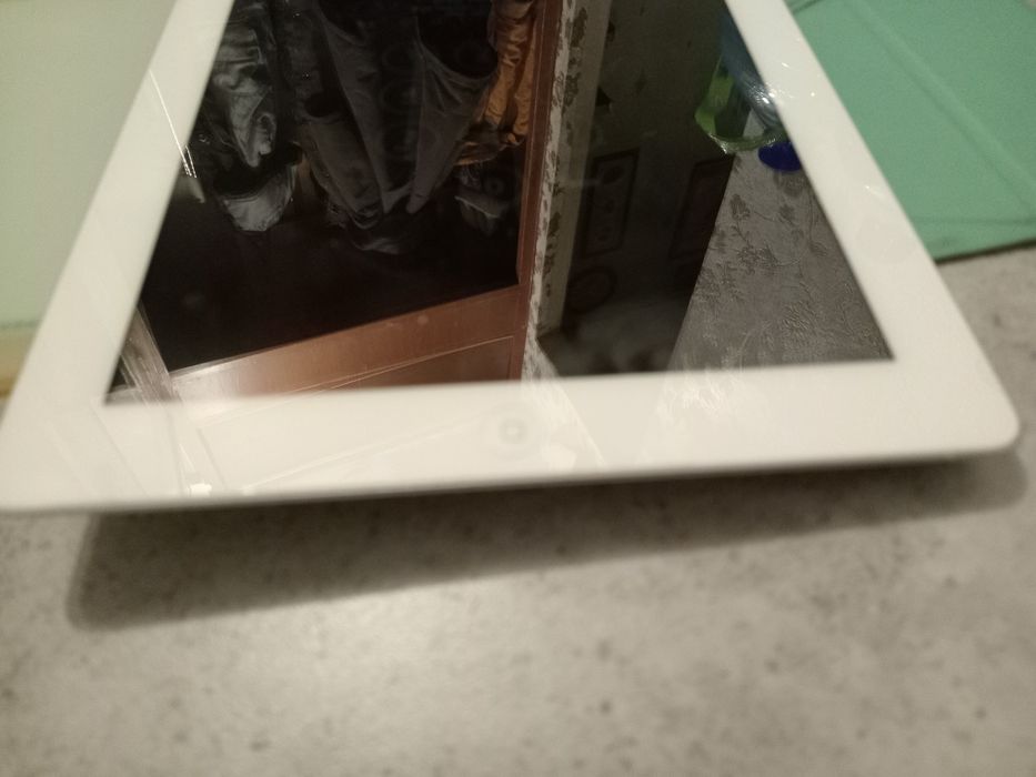 Планшет Apple A1460 iPad with Retina display модем 4G на запчасти