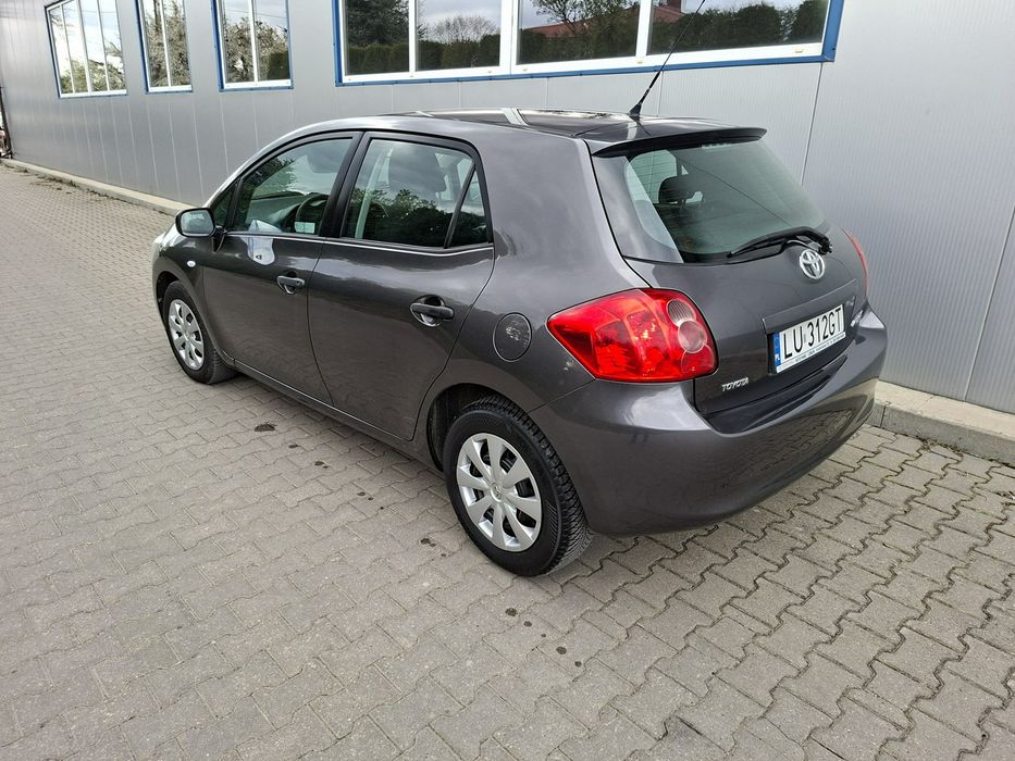 Toyota Auris 1.3 benzyna 5drzwi ważne opłaty