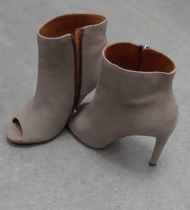 Botki, ryłko, szaryzamsz