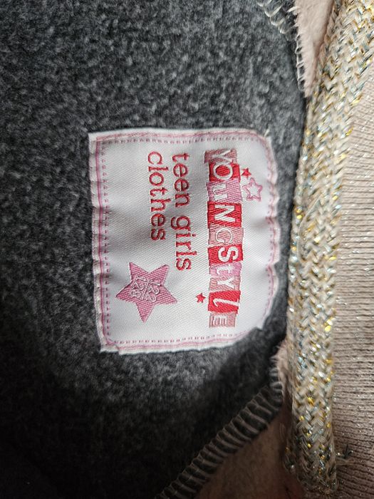 Sweterek sweter zapinany r. 122/128
