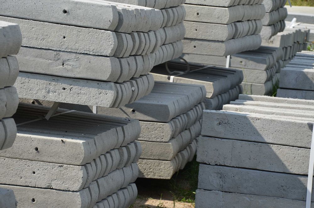 Słupki betonowe ogrodzeniowe | Siatka leśna | Słupek betonowy