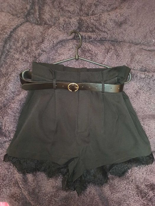 Шорти жіночі чорні з поясочком